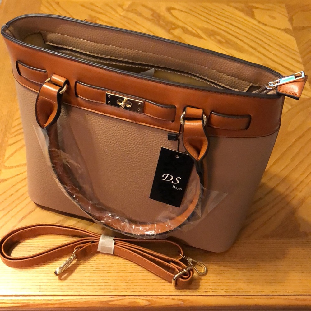 Two Tone Pebble Design 4 Pocket Satchel